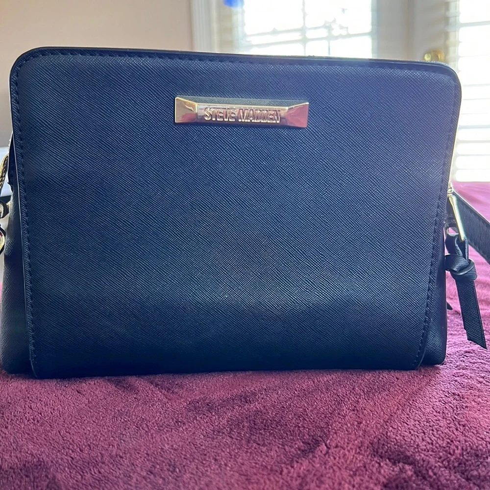 Black purse